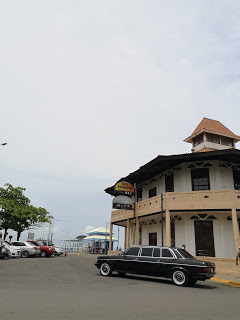 Antigua-Capitania-del-Puerto.-CENTRAL-AMERICA-300D-MERCEDES-LANG-LIMOUSINE11b735a8d0b31412.jpg