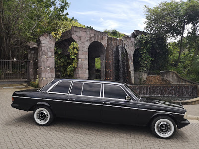 LOS-SUENOS-WATERFALL-COSTA-RICA.-MERCEDES-LIMOUSINE-W123b8451df13e872fe7.jpg