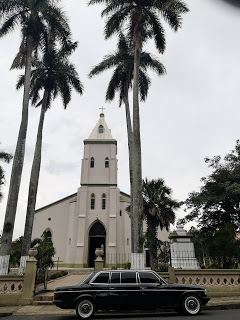 iglesia-catolica-atenas-costa-rica.-MERECEDES-LIMOUSINE-SERVICE-LWB-W123-LANG21c776aea1ce2fe8.jpg