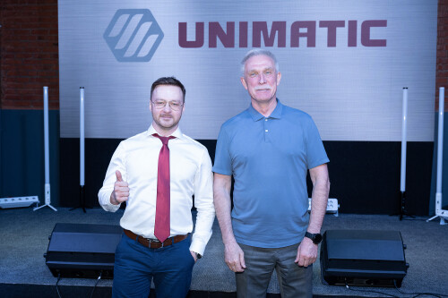 Oleg-Fishelev-Unimatic5d96568c4883ba630.jpg